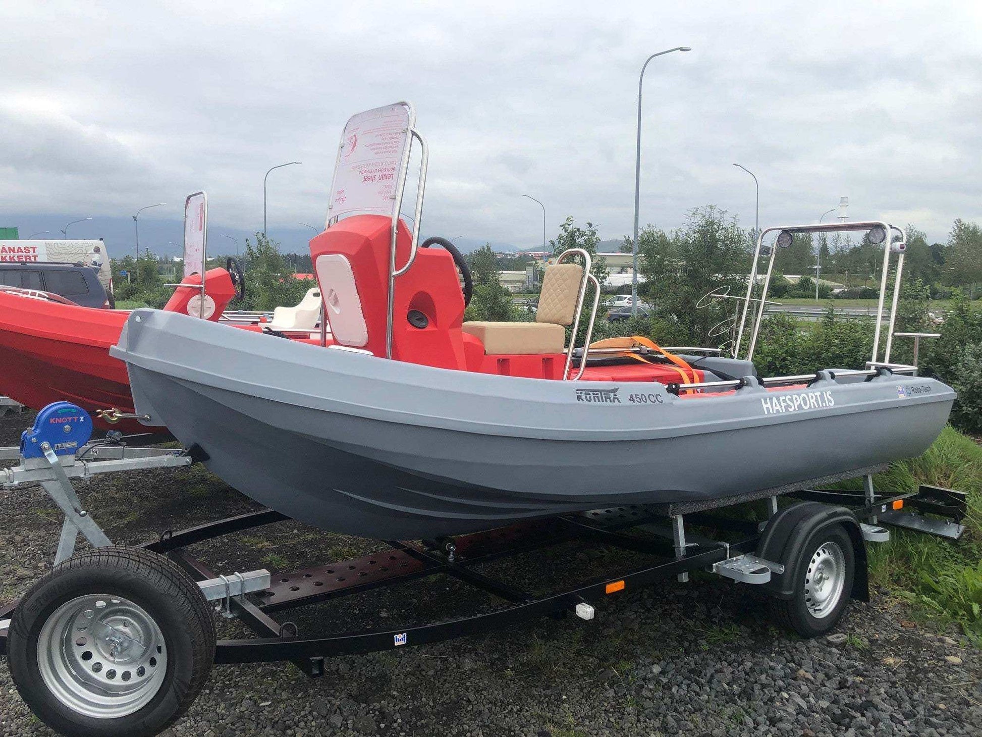 Bátur Kontra 450CC  m.kerru