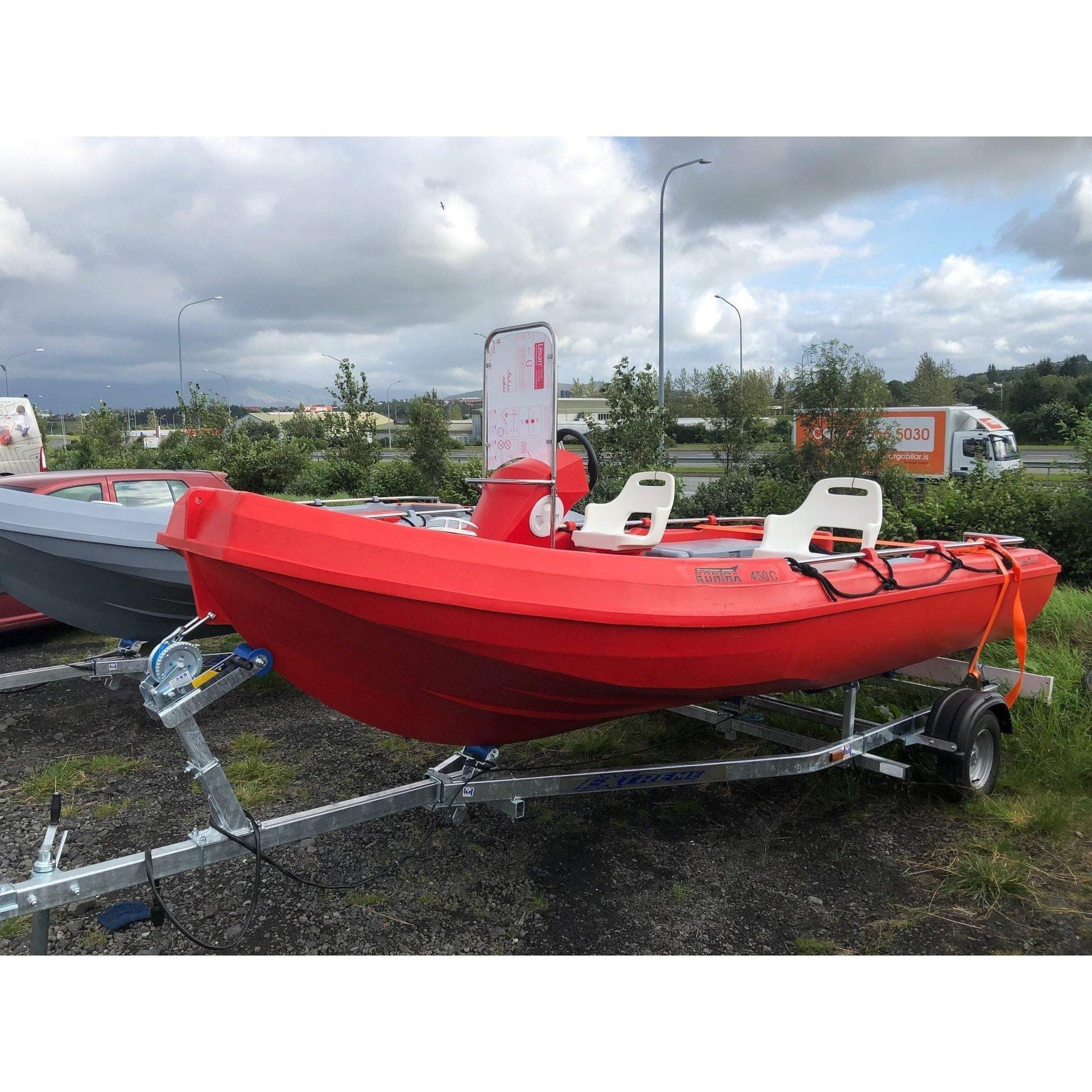 Bátur Kontra 450C með bátakerru