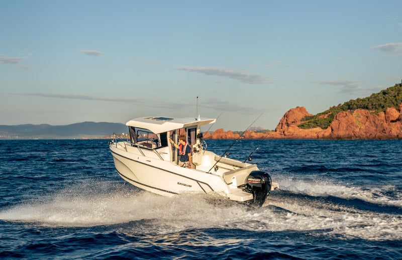 Quicksilver Pilothouse 625